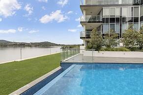 Accommodate Canberra - Lakefront