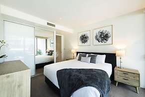 Accommodate Canberra - Lakefront
