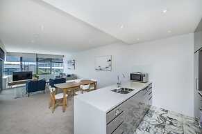 Accommodate Canberra - Lakefront