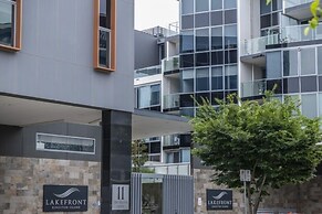 Accommodate Canberra - Lakefront