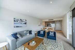 Accommodate Canberra - Lakefront