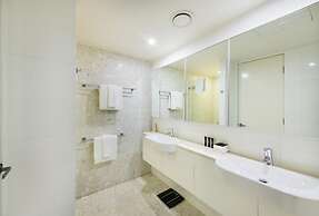 Accommodate Canberra - Lakefront