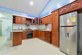Faych House