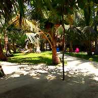 Peace & Love Beach Club