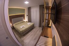 8 Room Hotel