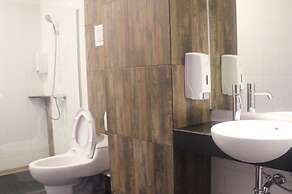 Livinn Hostel City Center Surabaya