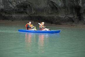 Halong Majestic Legend Cruise