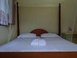 Angel's Castle Hotel