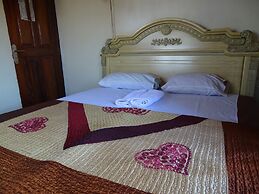 Angel's Castle Hotel