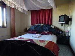 Angel's Castle Hotel