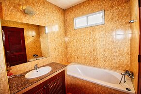 Grande Adam Pool Villa