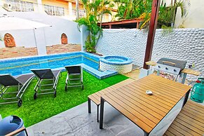 Grande Adam Pool Villa