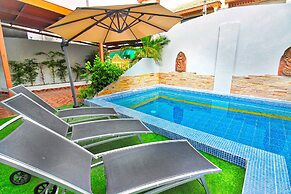 Grande Adam Pool Villa