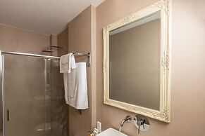 Athens Mansion Luxury Suites