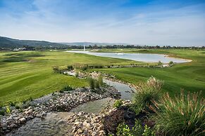 Theodora Golf Club