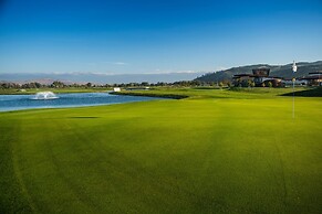 Theodora Golf Club