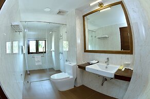 Seasons Hotels And Resort- Ngapali