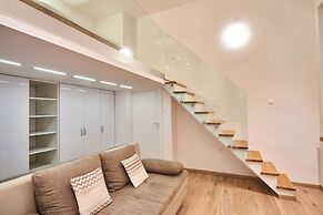 V27 Budapest Apartment