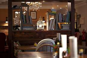 Foley Hotel