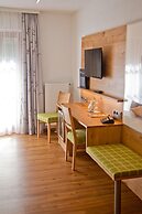 Hotel Am Wiesenhang  - Garni