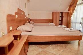 Family hotel Tropicana