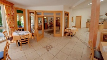 Hotel Bergfried Schoenblick