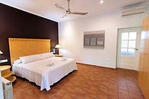Hospedium Hotel la Parada del Compte
