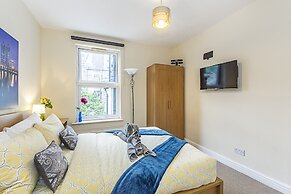 Greyhound Road Rooms