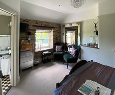 Downton Lodge Country B&B