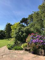 Downton Lodge Country B&B