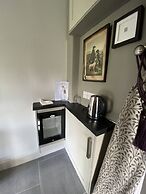 Downton Lodge Country B&B