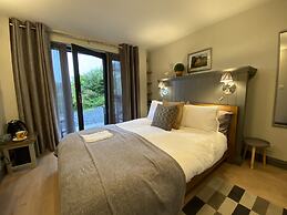 Downton Lodge Country B&B