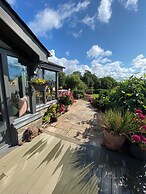 Downton Lodge Country B&B