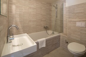 Amsterdam House Hotel