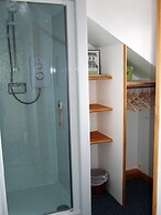 Links Side Guest House