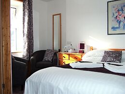 Links Side Guest House