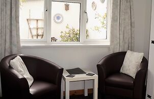 Links Side Guest House