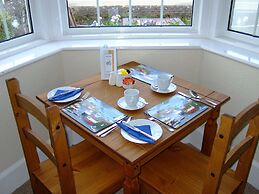 Links Side Guest House