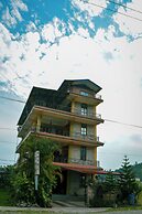 Hotel Young's Stupa