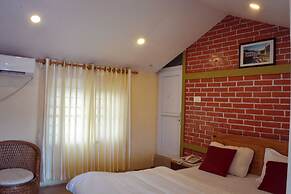 Hotel Young's Stupa