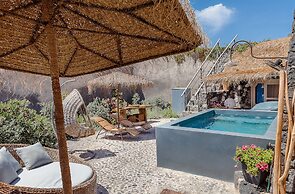 Rock Villas - Emporio | Pool, Jacuzzi, Castle View