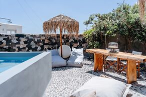 Rock Villas - Emporio | Pool, Jacuzzi, Castle View