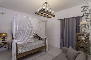 Rock Villas - Emporio | Pool, Jacuzzi, Castle View