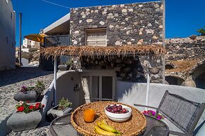 Rock Villas - Emporio | Pool, Jacuzzi, Castle View