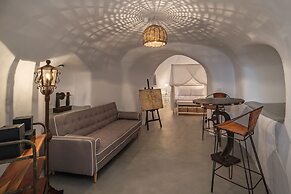 Rock Villas - Emporio | Pool, Jacuzzi, Castle View