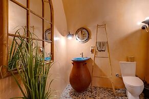 Rock Villas - Emporio | Pool, Jacuzzi, Castle View