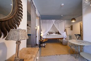 Rock Villas - Emporio | Pool, Jacuzzi, Castle View