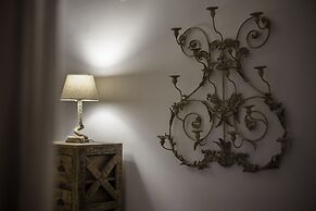 Rock Villas - Emporio | Pool, Jacuzzi, Castle View