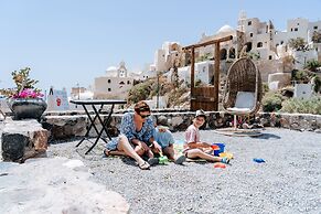 Rock Villas - Emporio | Pool, Jacuzzi, Castle View