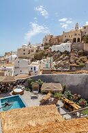 Rock Villas - Emporio | Pool, Jacuzzi, Castle View